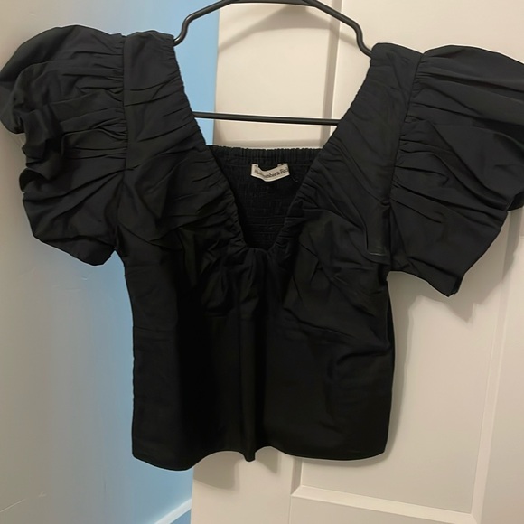 Never worn, only tried on new without tags - Picture 1 of 4